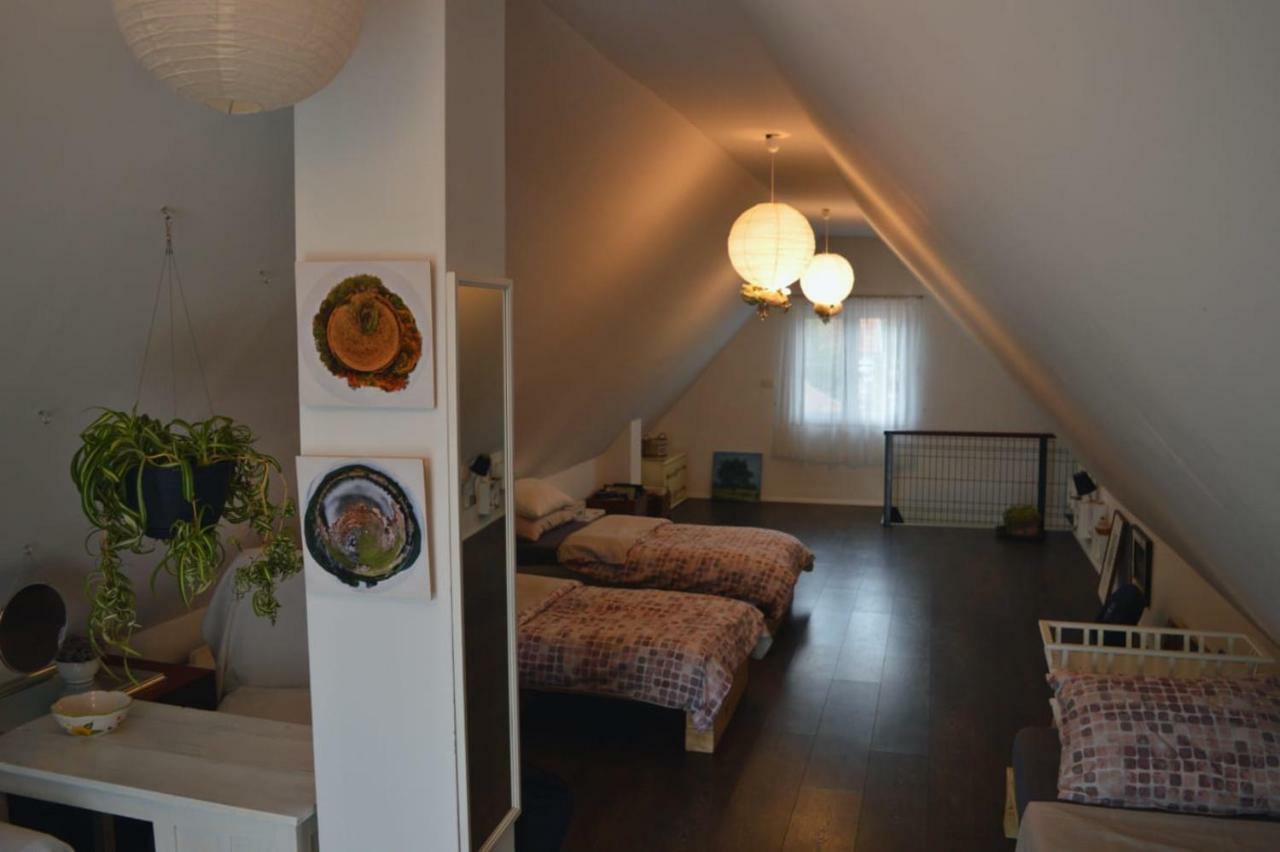 Flowerside Apartment