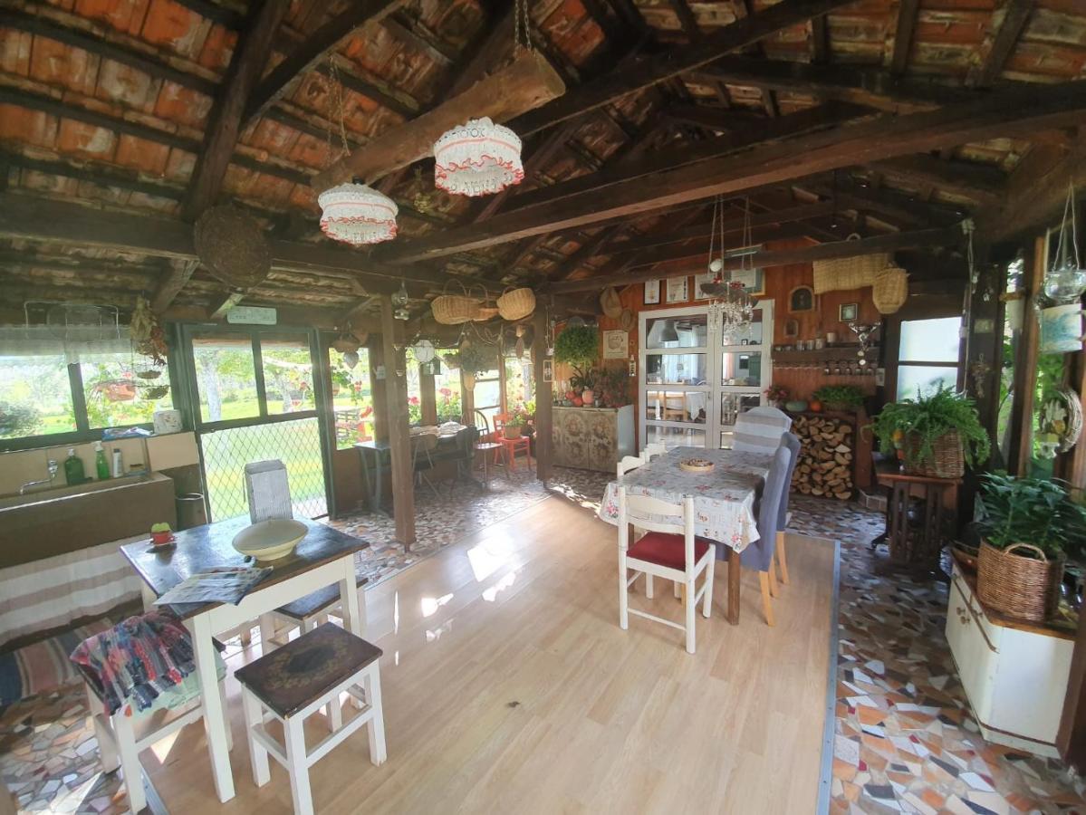 Flowerside Apartment Gospic